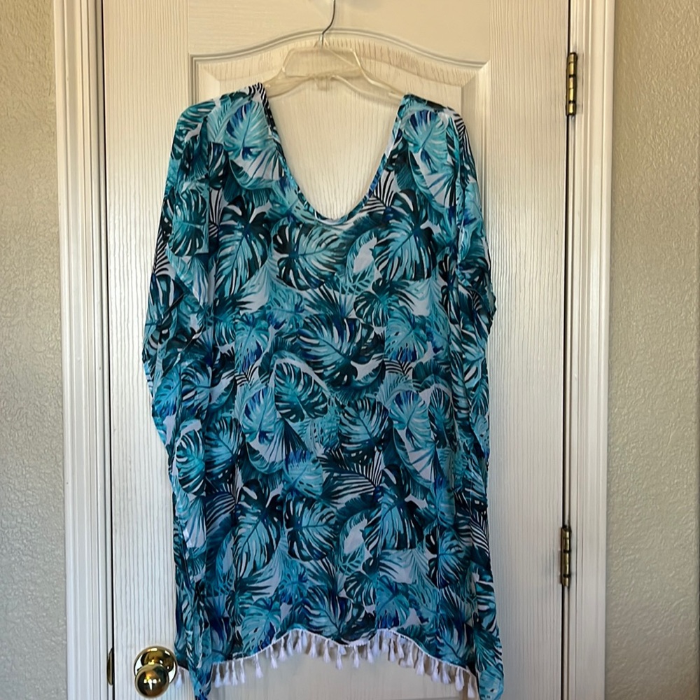 NWOT Swim Cover Tropical print